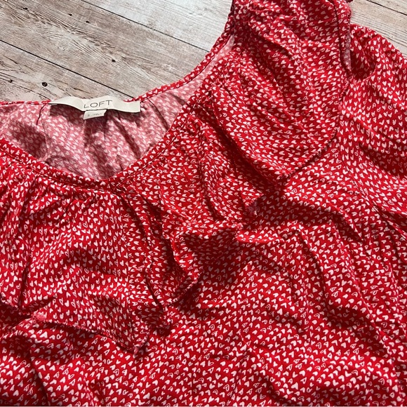 💚Loft red heart print top - Picture 6 of 8